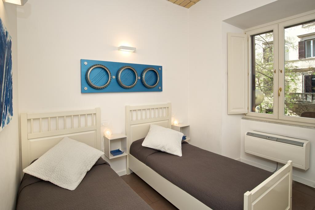 Germanico Maxi Apartment Rome Room photo